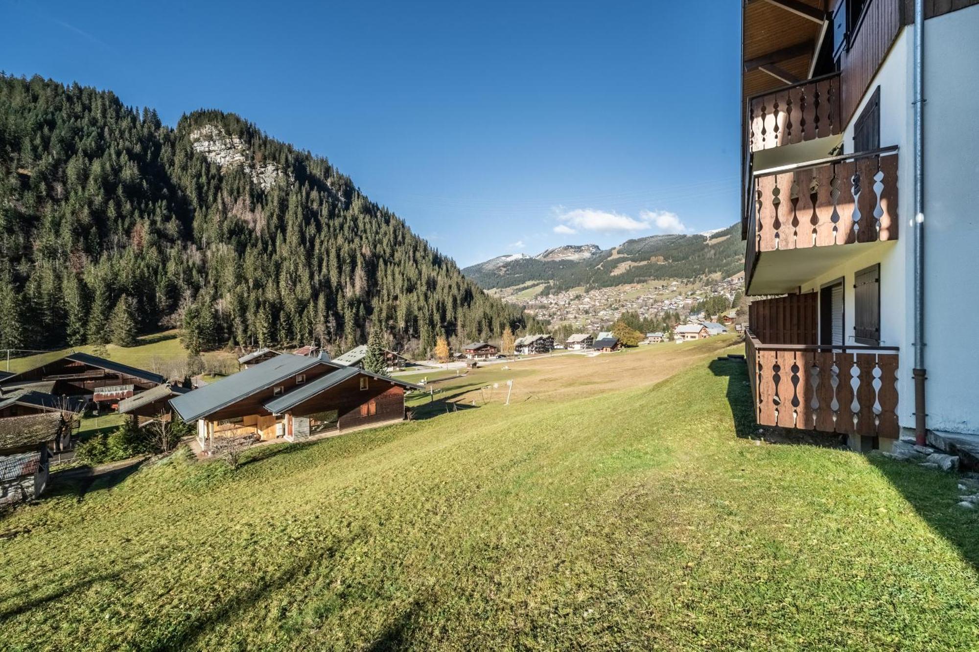Studio Rez-De-Jardin, 4 Pers Chatel Exterior photo