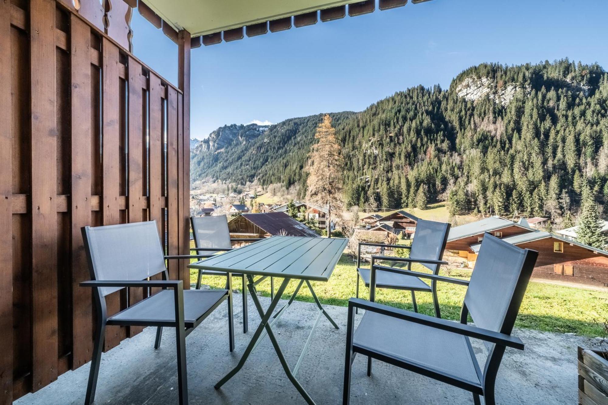 Studio Rez-De-Jardin, 4 Pers Chatel Exterior photo